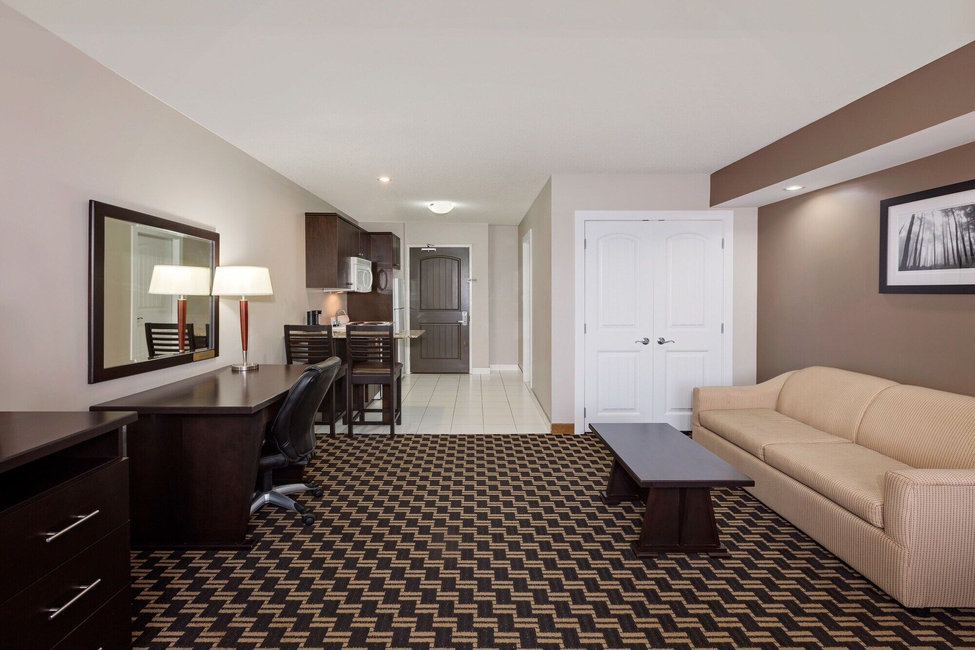 รามาดา บาย วินด์แฮม โคลด์ เลก Hotel Cold Lake ภายนอก รูปภาพ